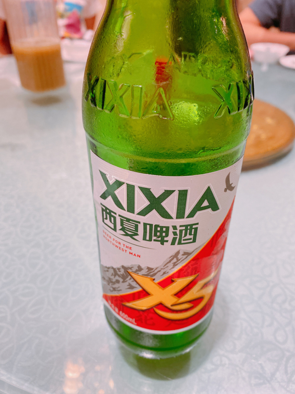 每到一个地方肯定要尝尝当地啤酒 西夏啤酒的名字太好玩啦～～～ x9