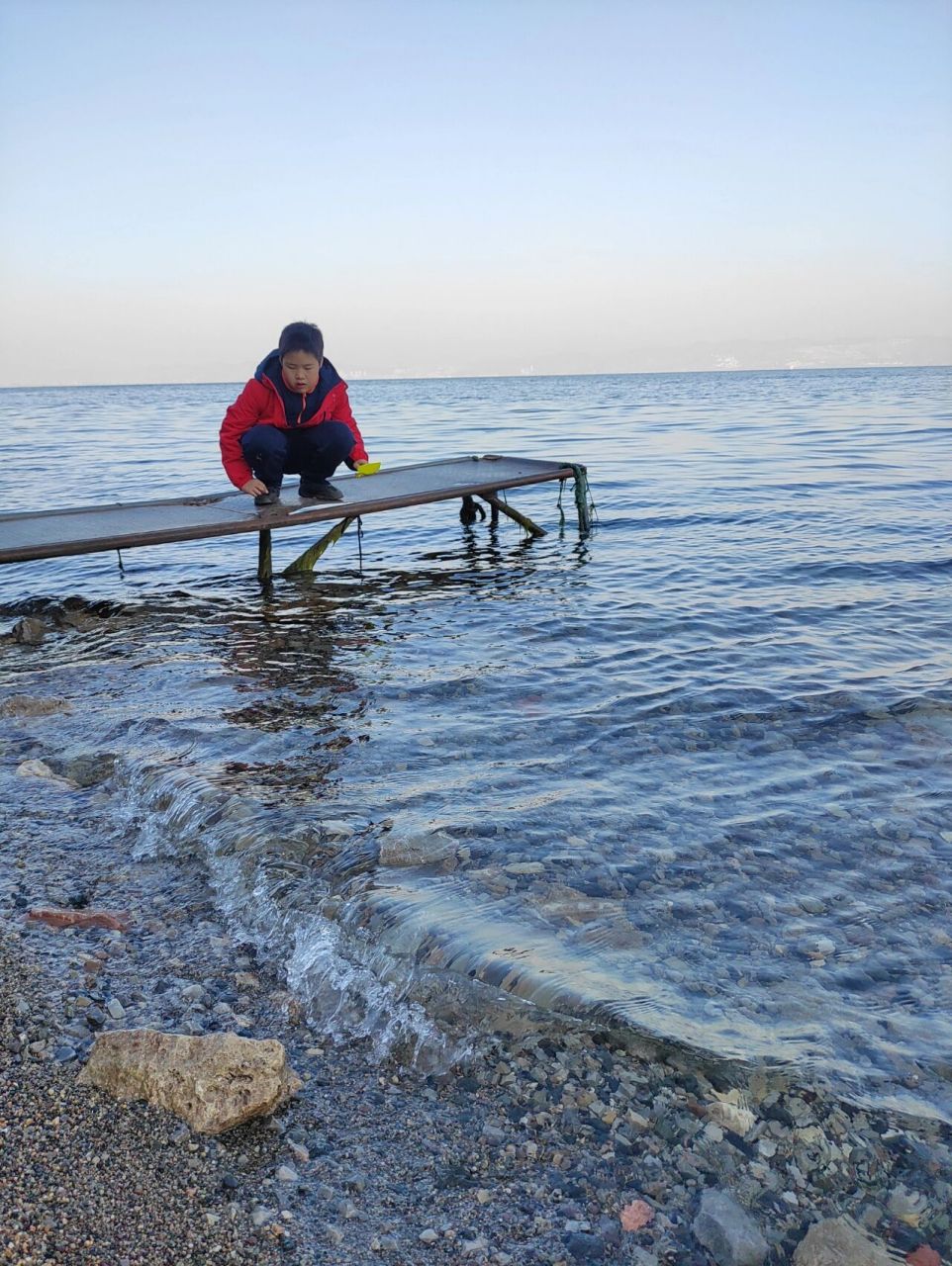 抚仙湖 三个比较有名的亲水沙滩分析 图1-3是明星鱼洞,门票15元,个人