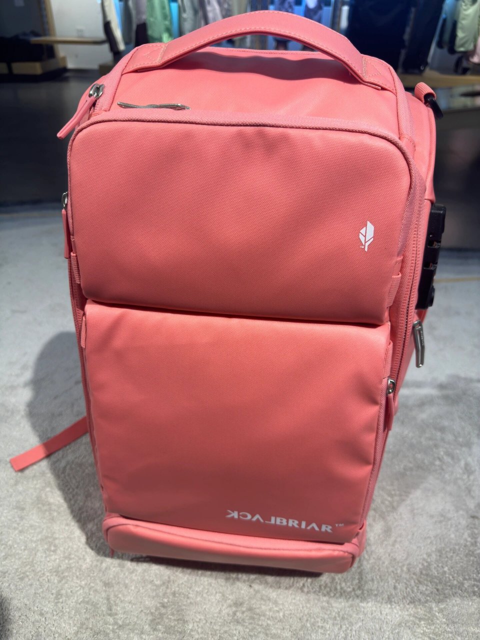 全新滑雪背包 2223款黑荆棘blackbriar单双板滑雪背包 容量  35l