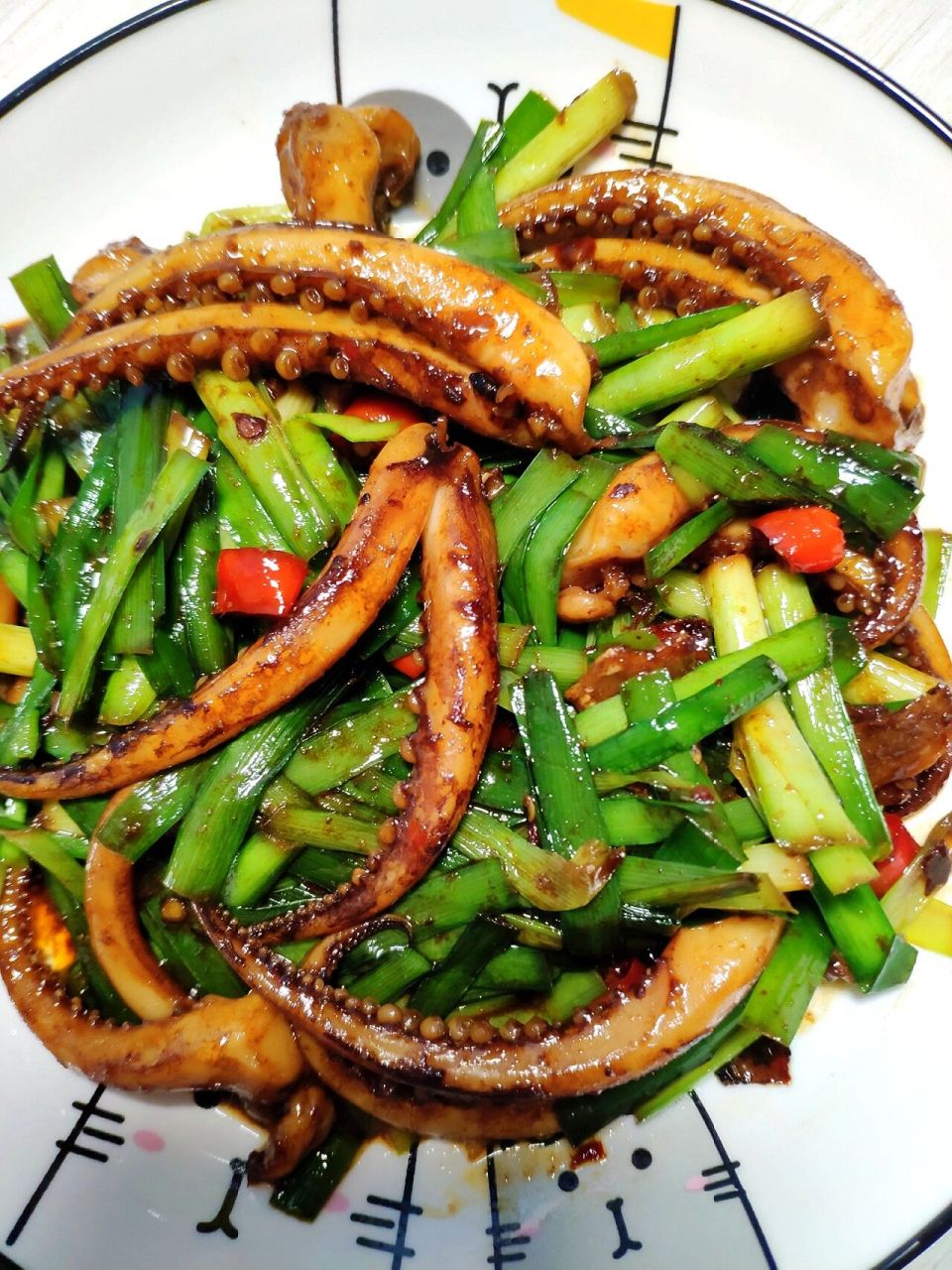 一人食‖韭菜炒鱿鱼须,香辣下饭,超好吃❗ 🌈准备食材:鱿鱼须