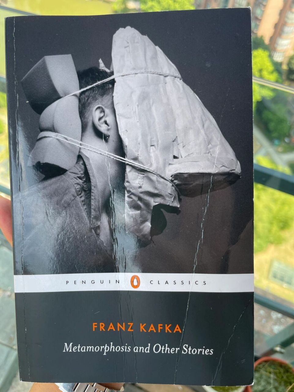 "水至清则无鱼"的职场用英语怎么描述 9915 " a company where