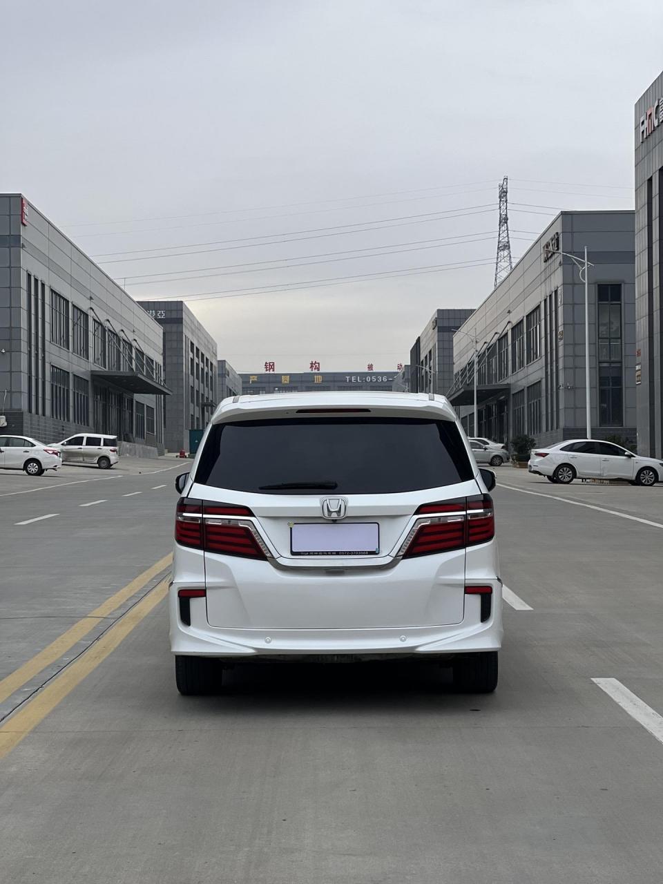 批发17年本田艾力绅顶配至尊版.个人一手.三件补漆.四座加热.