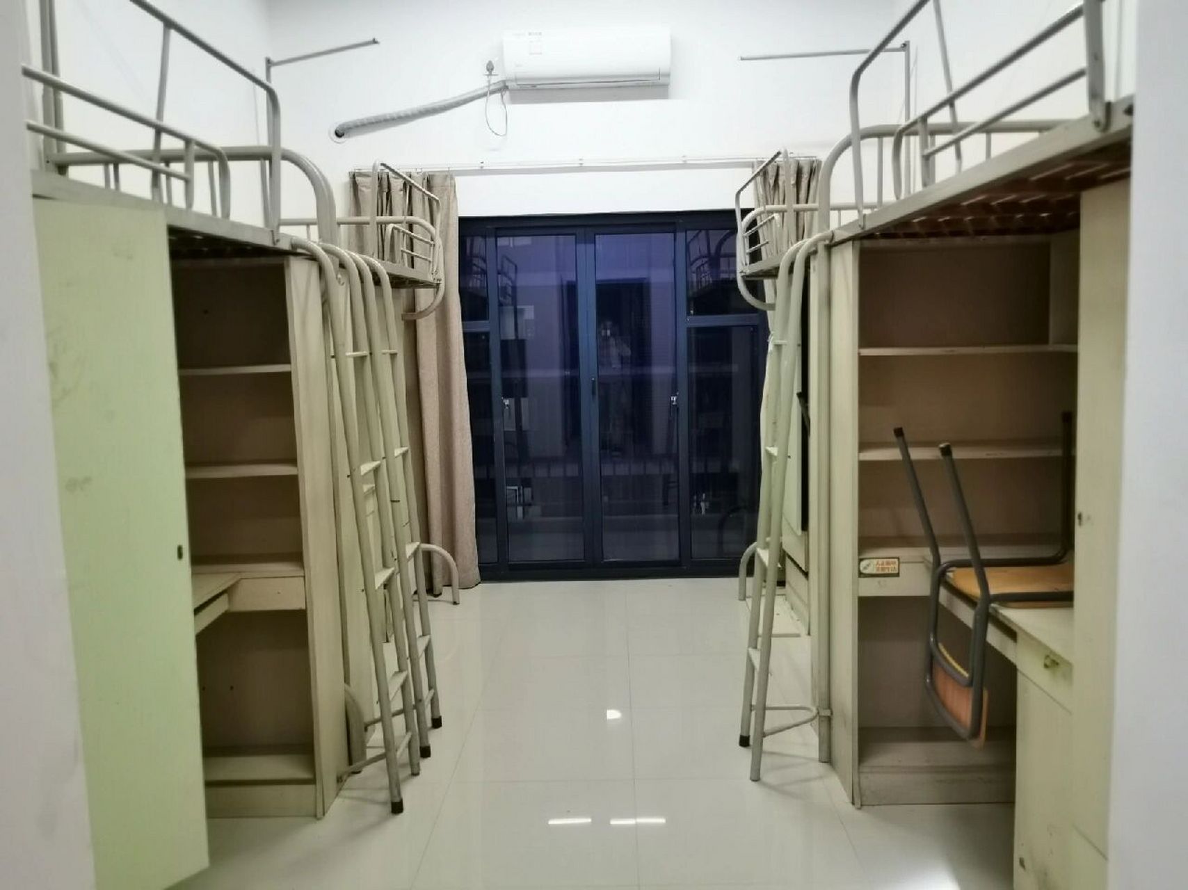 浙江师范大学杭州萧山校区(杭幼师) 研究生宿舍,现在都改成4人间了