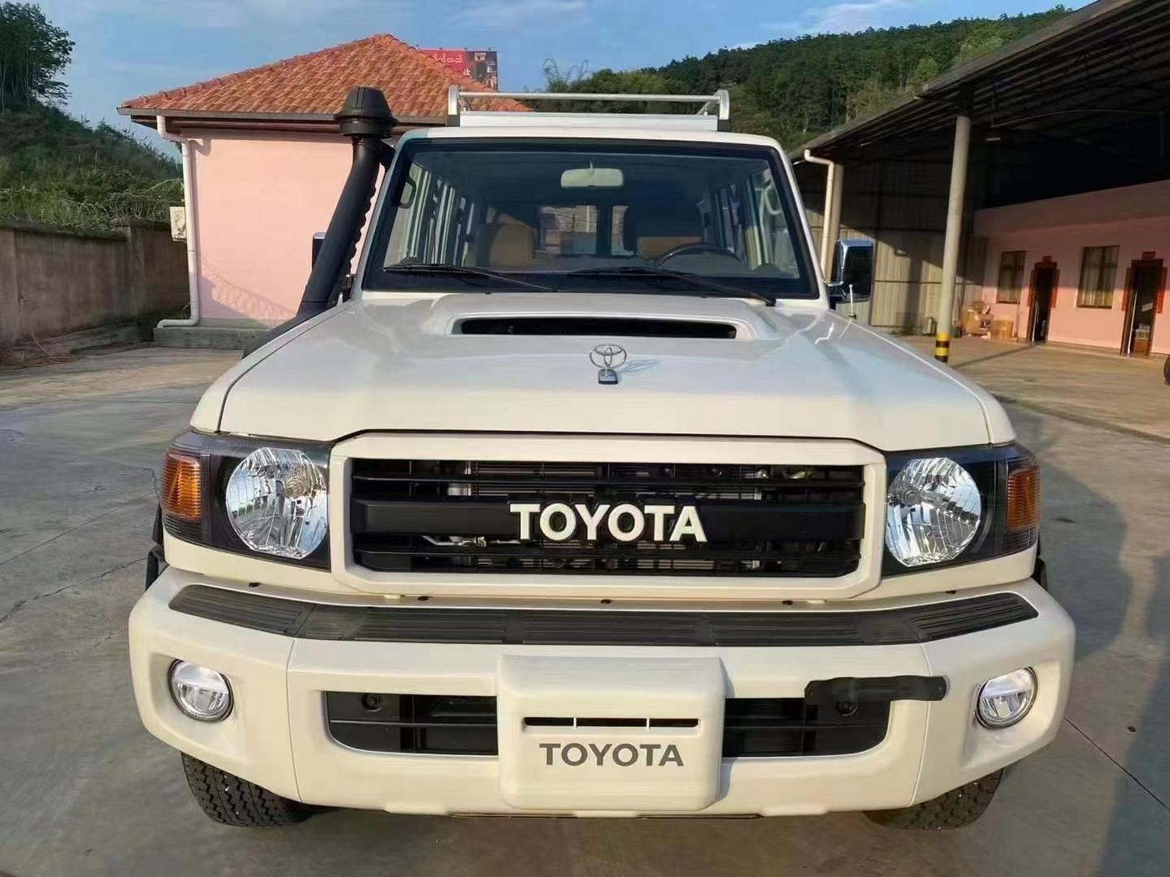 全新丰田lc76柴油版70周年纪念版