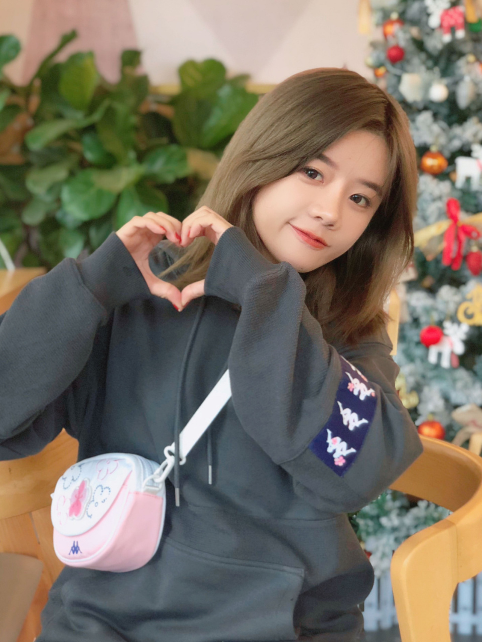 96各种甜甜的爱心元素情人节限定款陆续出来啦～我也是早早就相中了