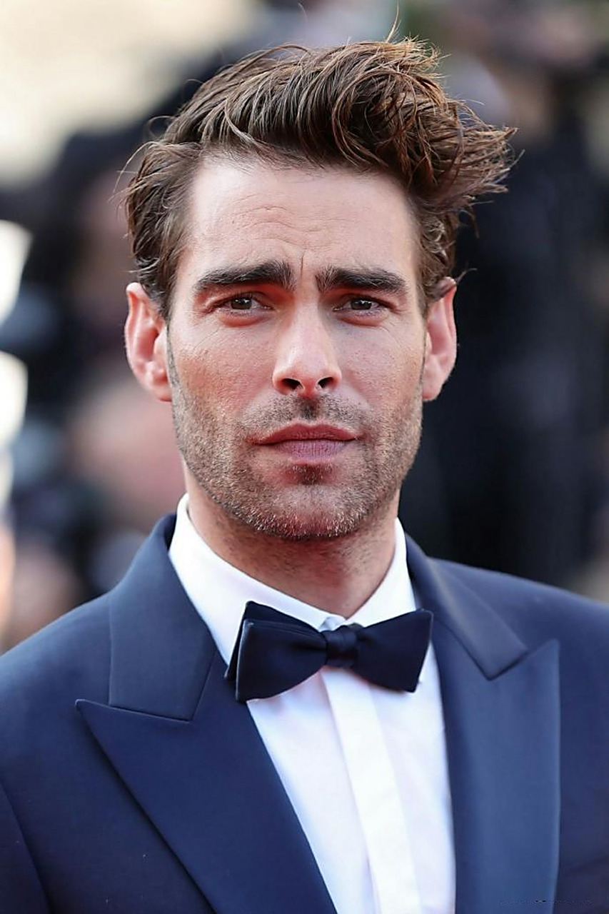 可是这次发型是怎么回事?