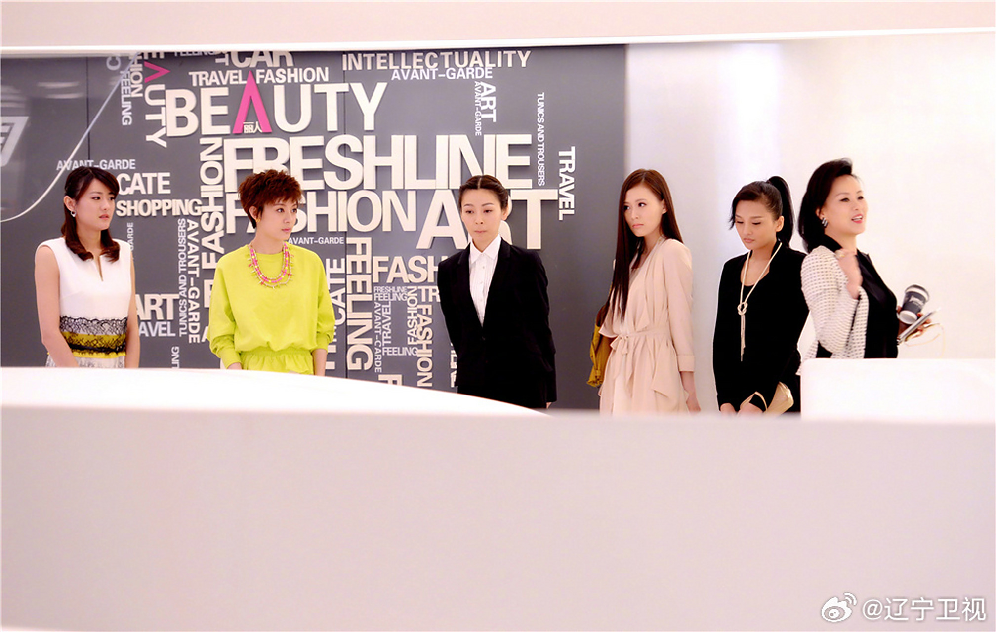 小辽剧好看# #电视剧辣妈正传在辽宁卫视开播# 夏冰去了妈妈会,当