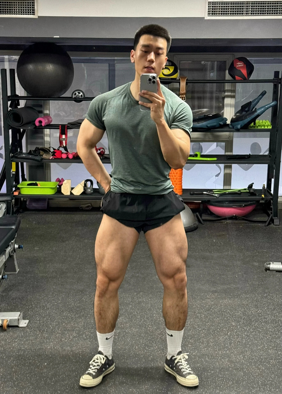 注意节奏要稳定,每组都要做到力竭.