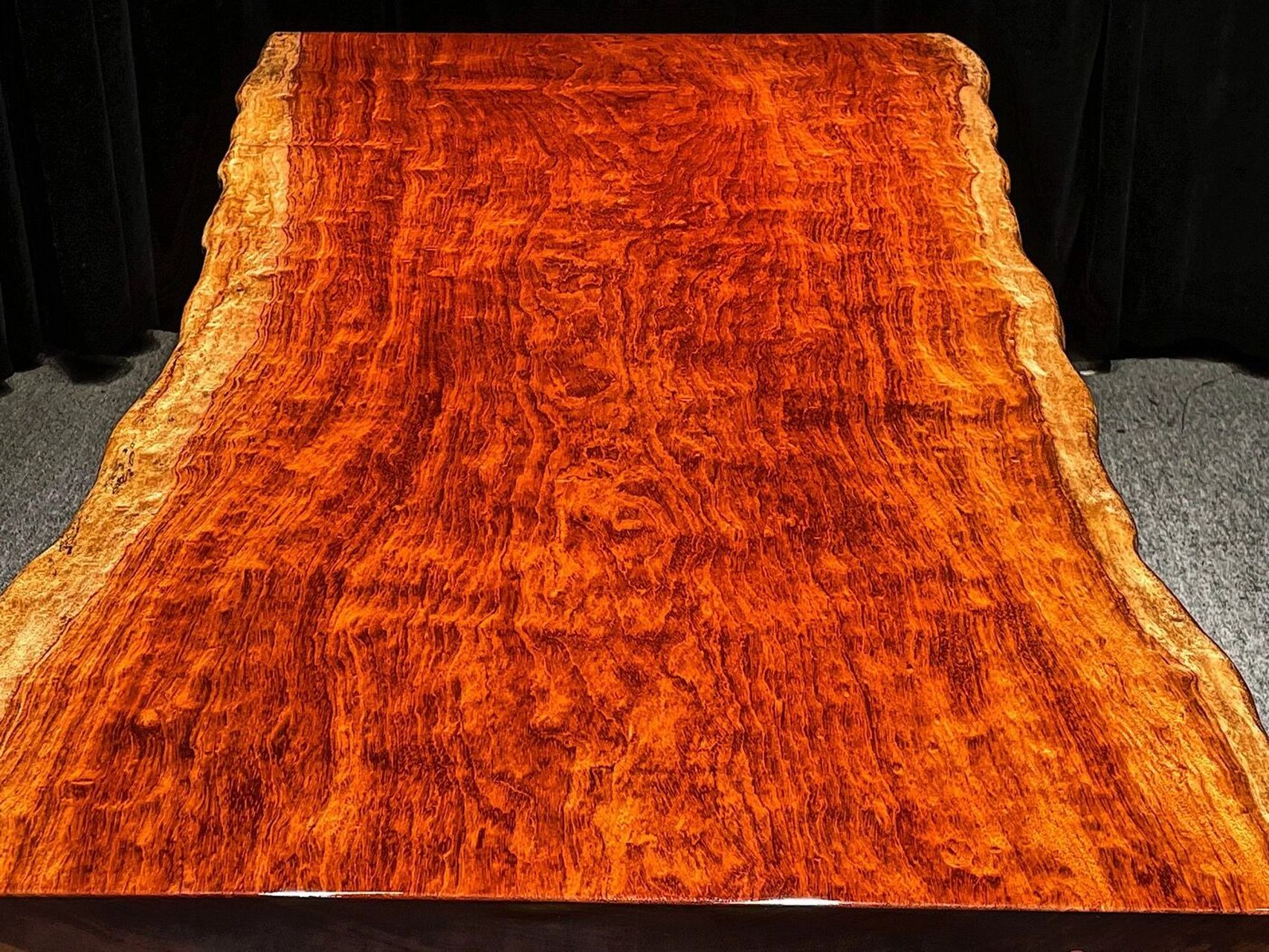 巴花奥坎黑檀实木大板茶桌原木办公红木家具 名称:巴花自然边 177*83*