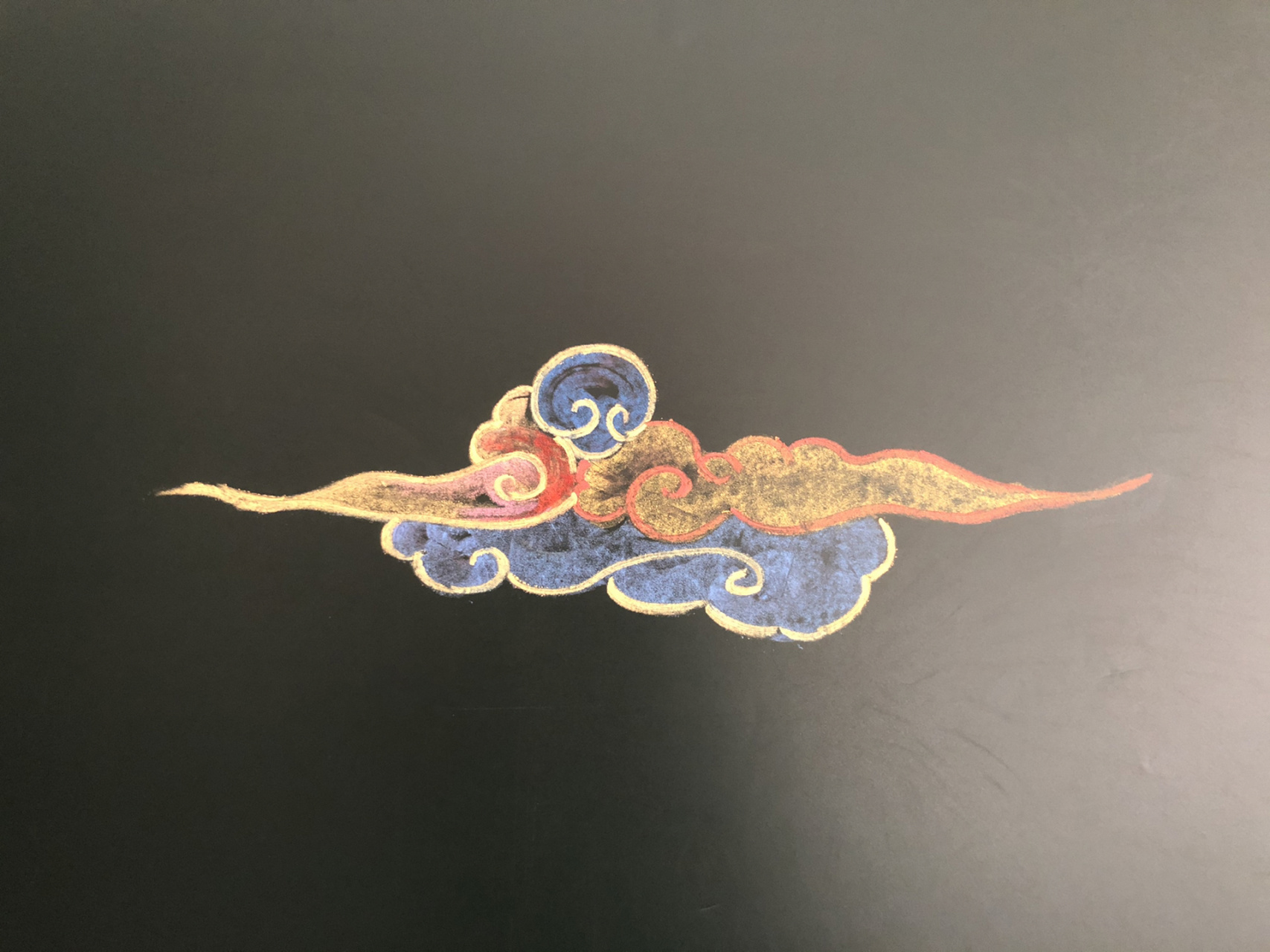 黑板报一粉笔画祥云       踏着七彩祥云来的不只是你的盖世英雄,还