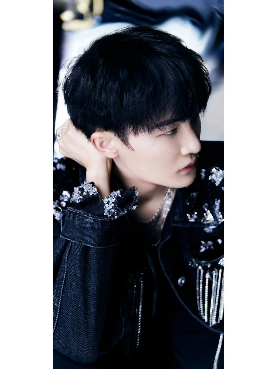 周深壁纸315662156681566帅爆了 #周深斗罗大陆2新歌舞台