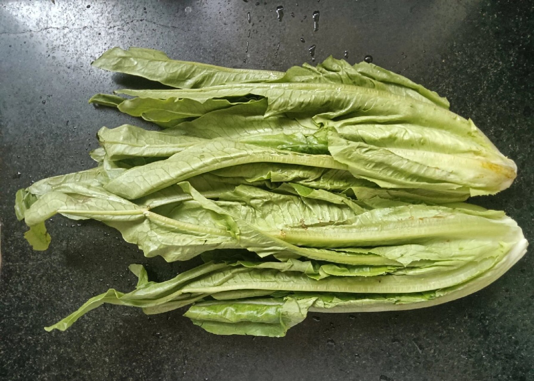 朥粕炒香麦菜,一道又嫩又脆又香的家常小炒 潮汕地区有一种常见的蔬菜