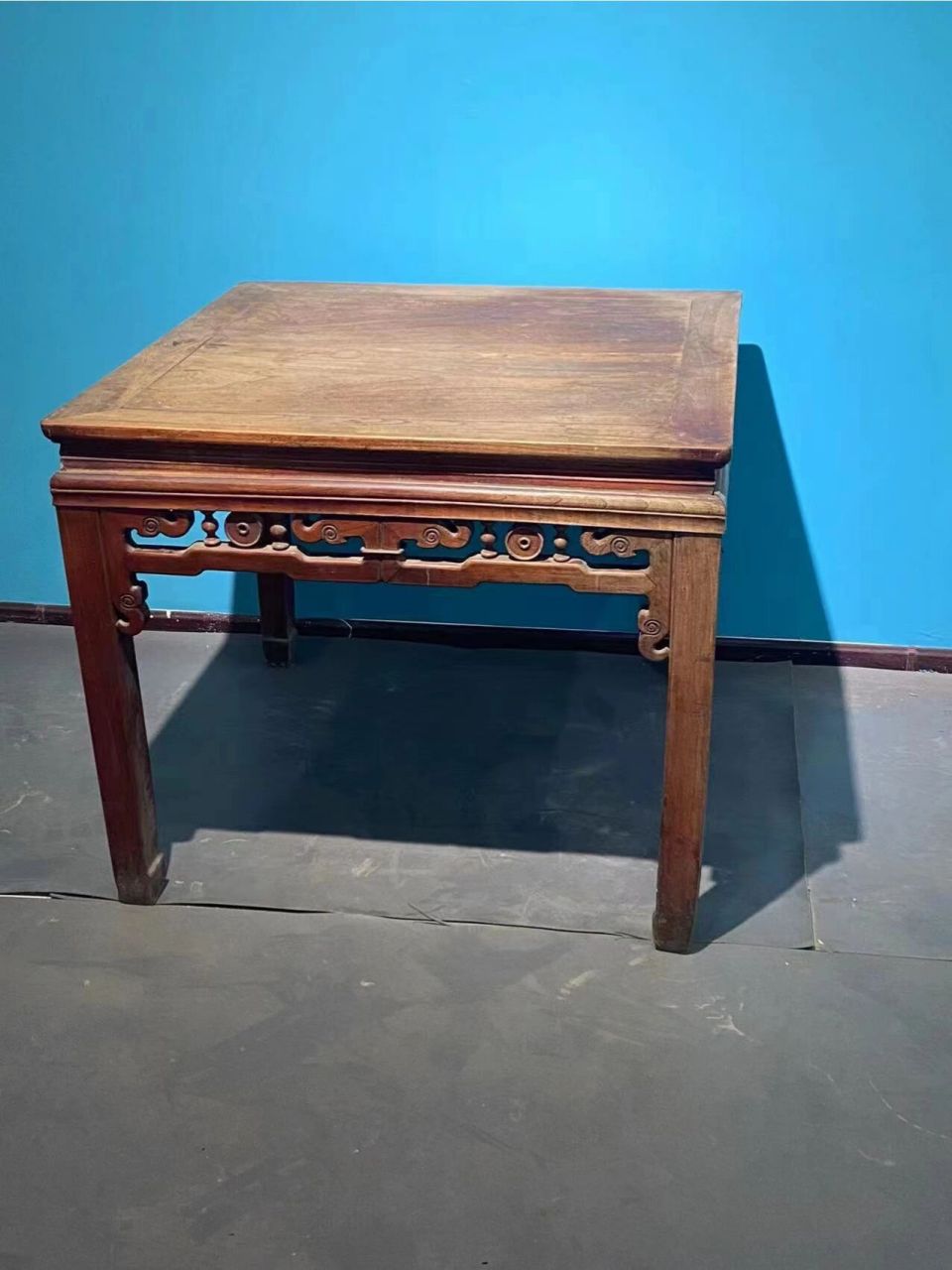 【 苏作榉木八仙桌 】 尺寸98/98/83,清中期.