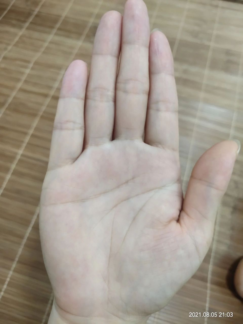 生命线这么短怎么办 [笑哭][笑哭][流泪]