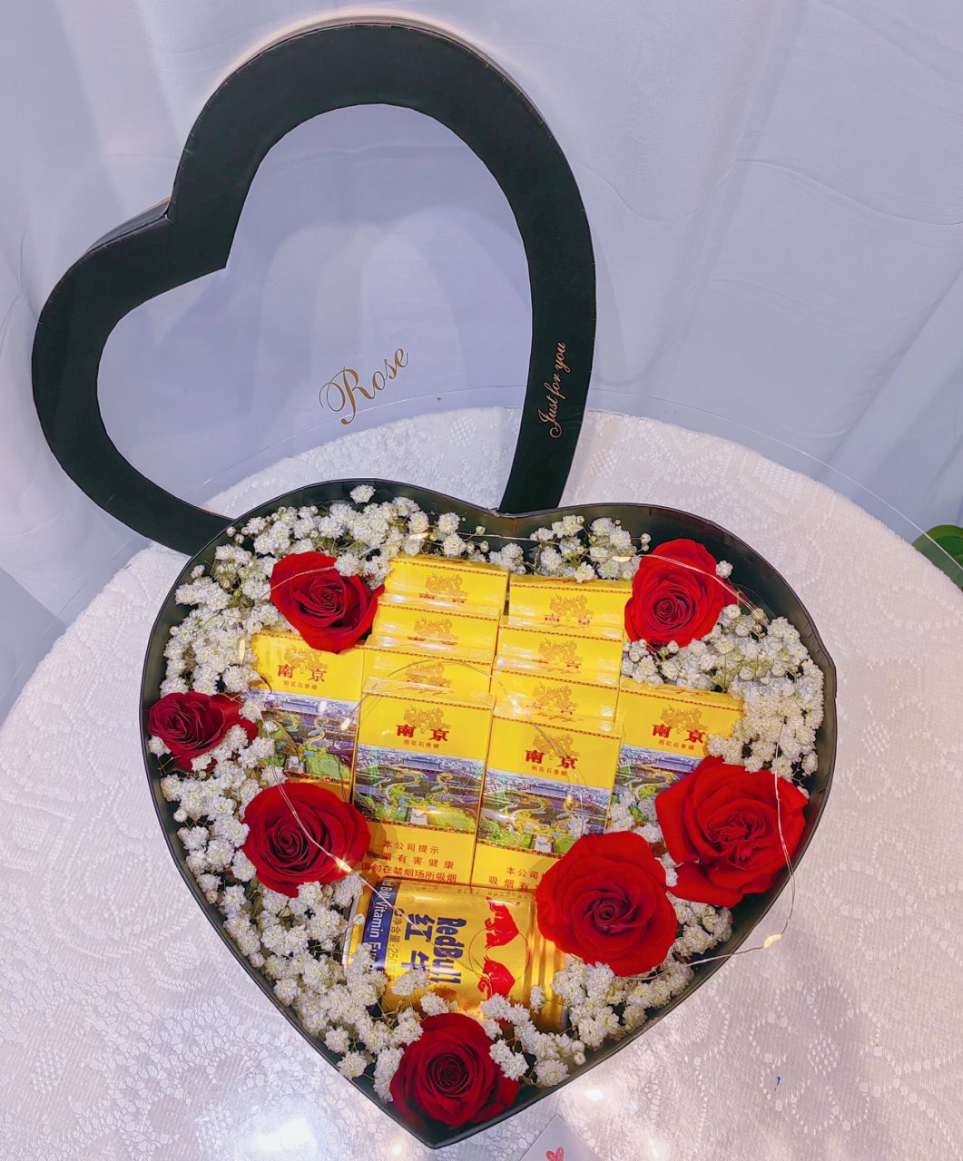 香烟礼盒 心形礼盒 鲜花 心形香烟礼盒