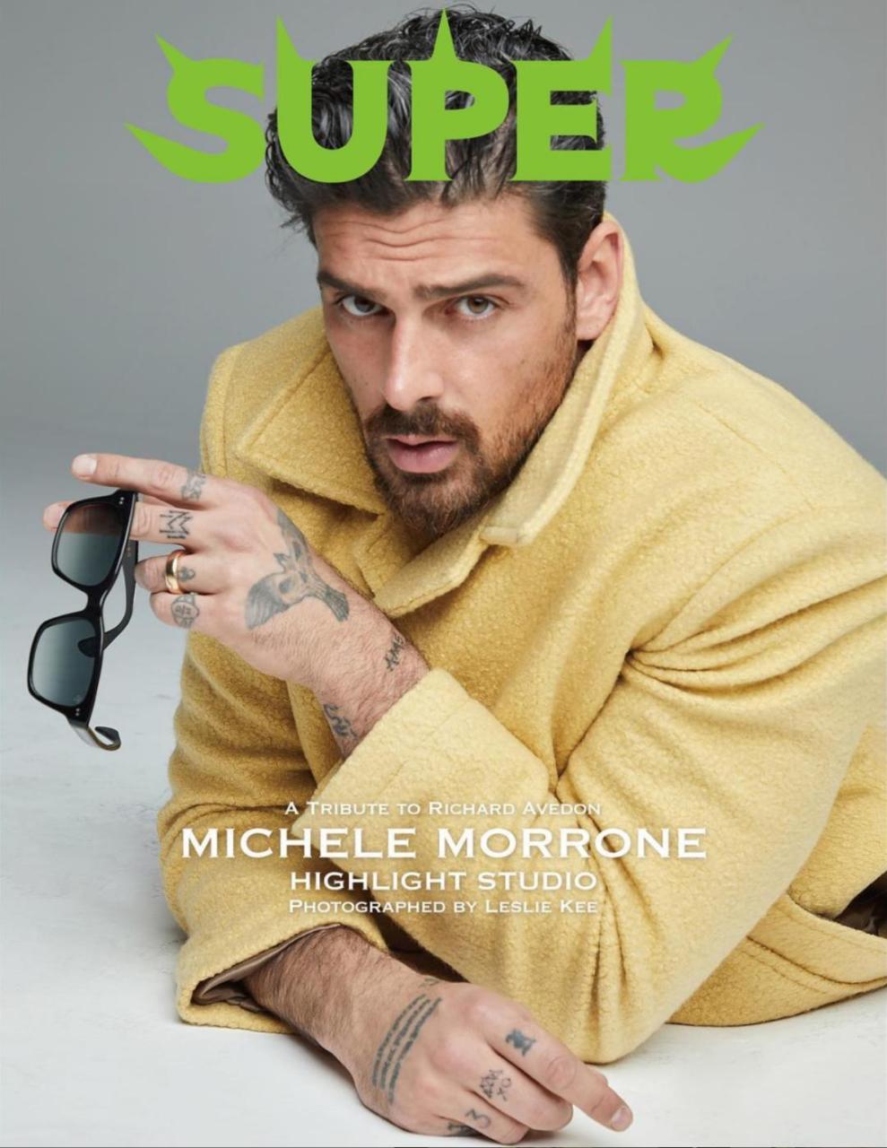 来自意大利的男演员 michele morrone(米凯莱·莫罗尼)登上了新加坡