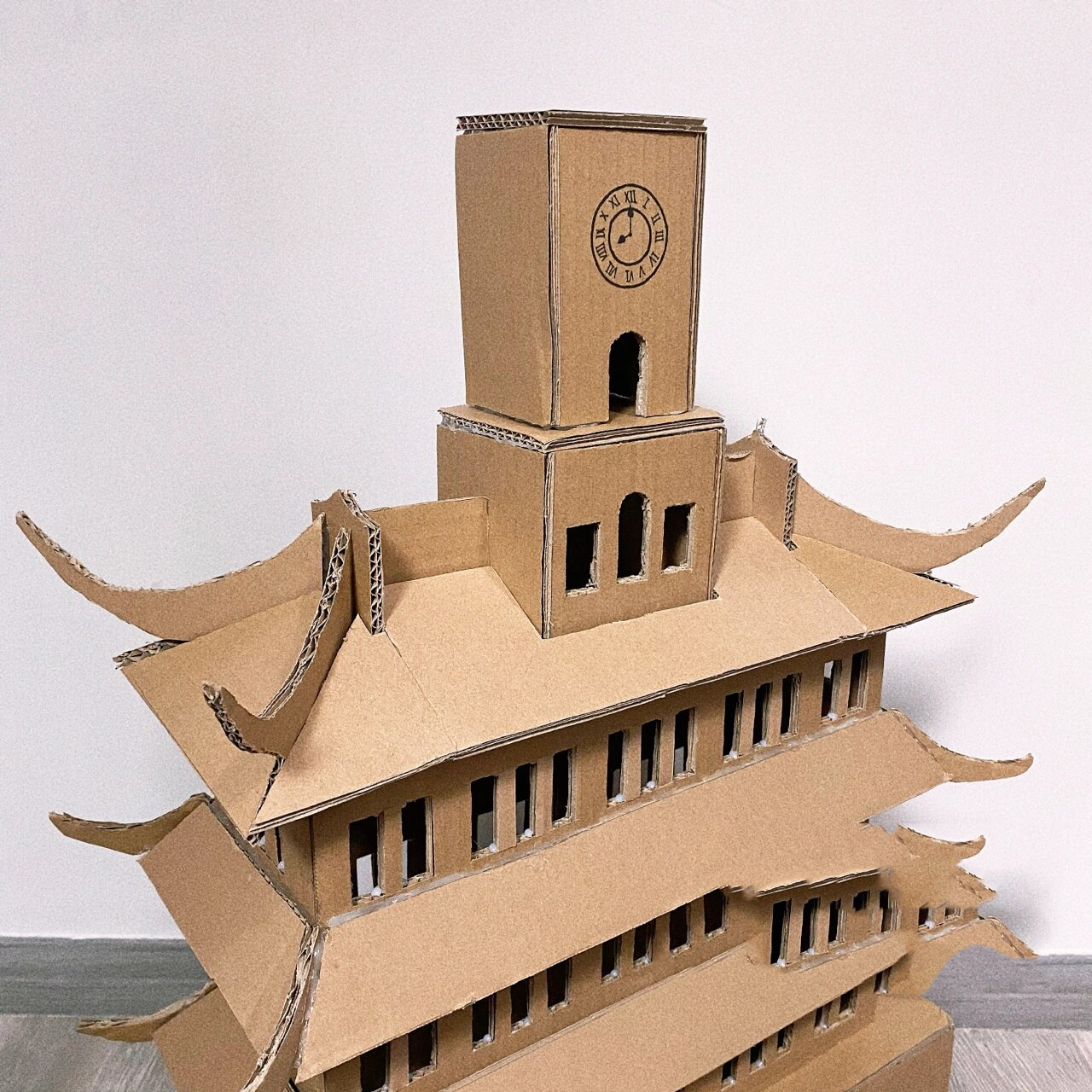 纸箱手工94—宁波61鼓楼 小朋友学校有个"变废为宝"的活动,想着