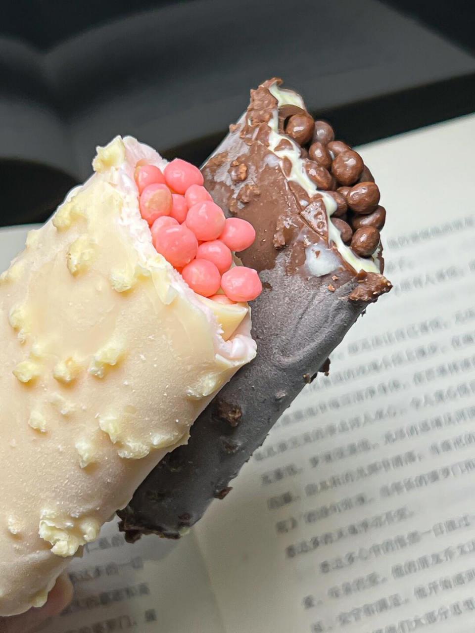 完全不相信这是3r的雪糕该有的样子🥹 小料巨丰富,真的好好吃啊啊啊