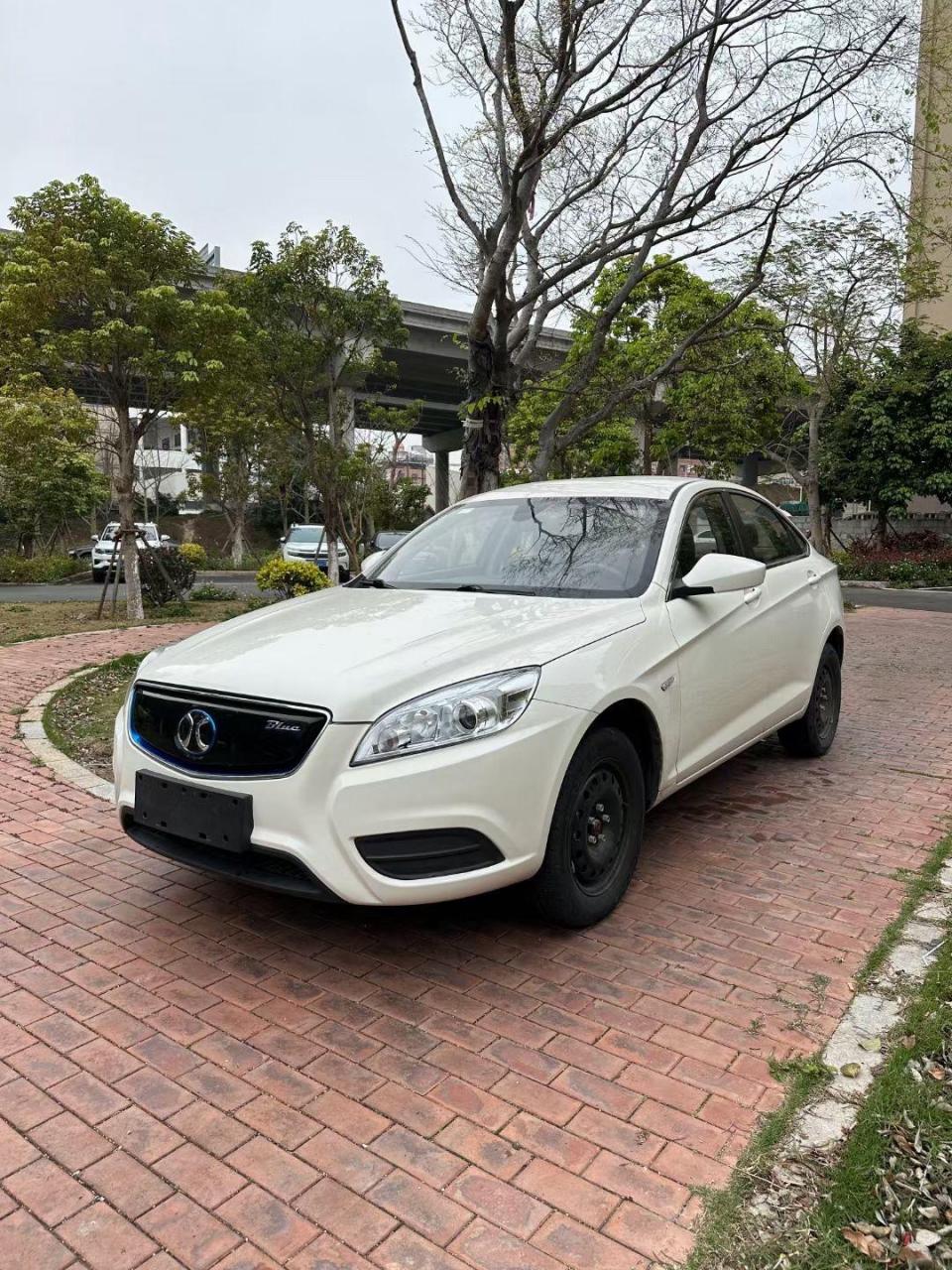 好货好货北汽新能源eu300,续航301公里(新车未上牌)电池质保8年15万