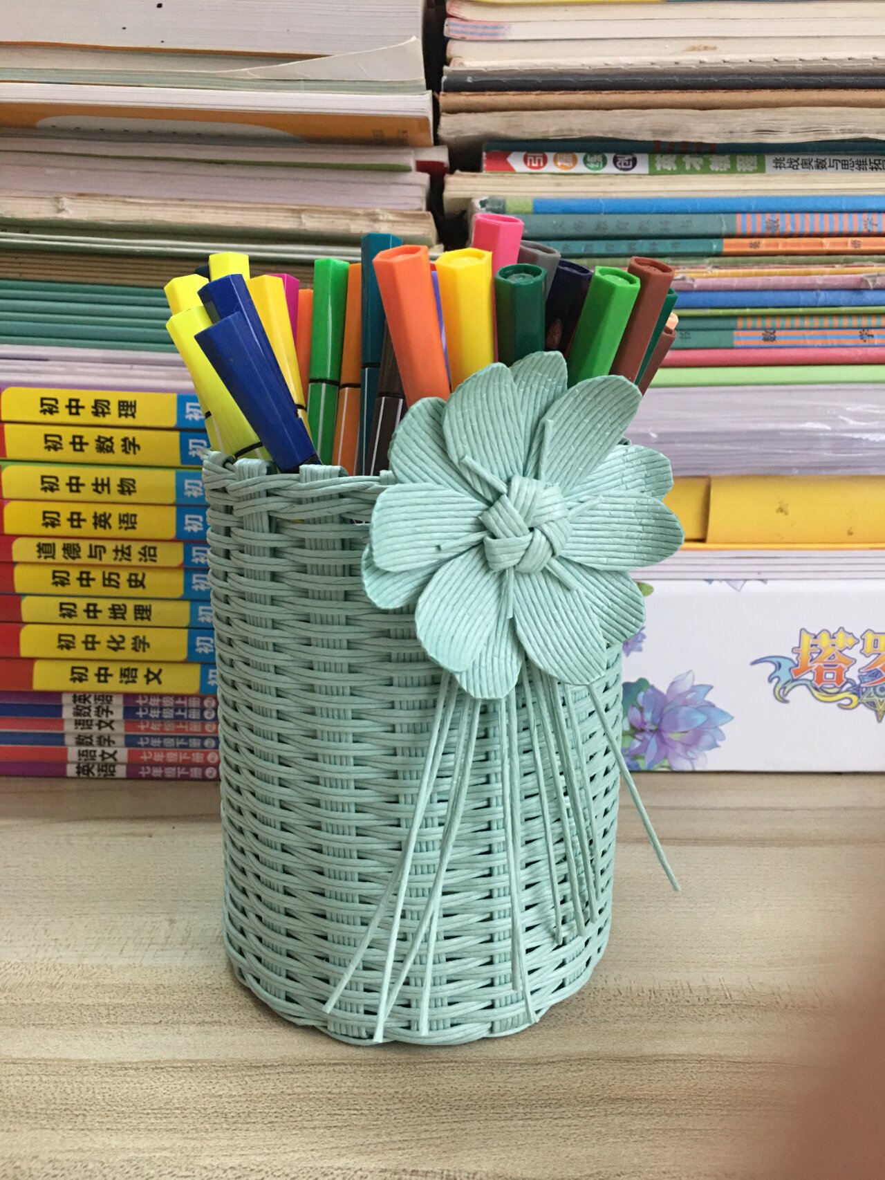 纯手工编织纸藤笔筒