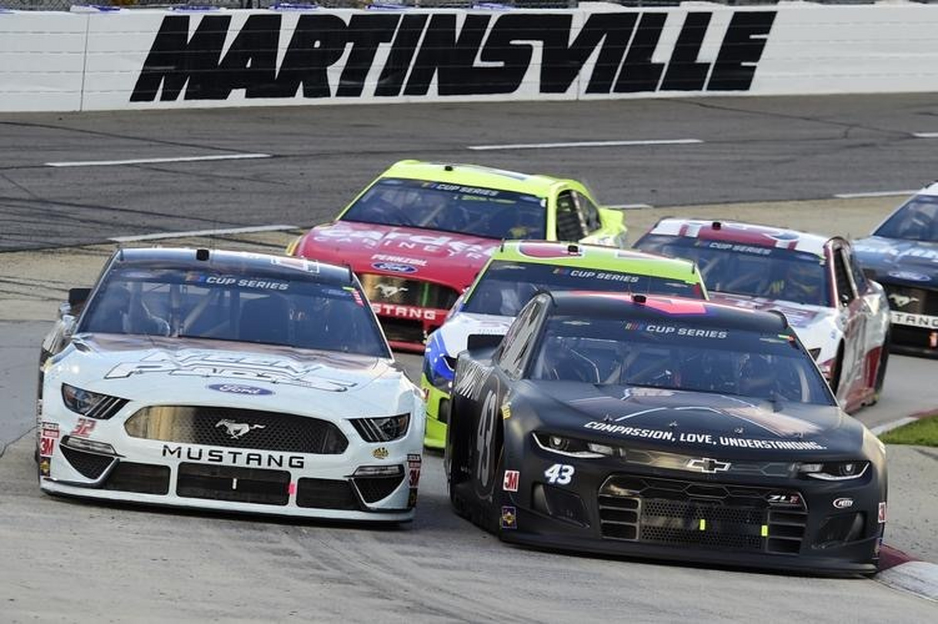 美国纳斯卡车赛(nascar)宣布,与wax区块链合作,为今年的daytona 500