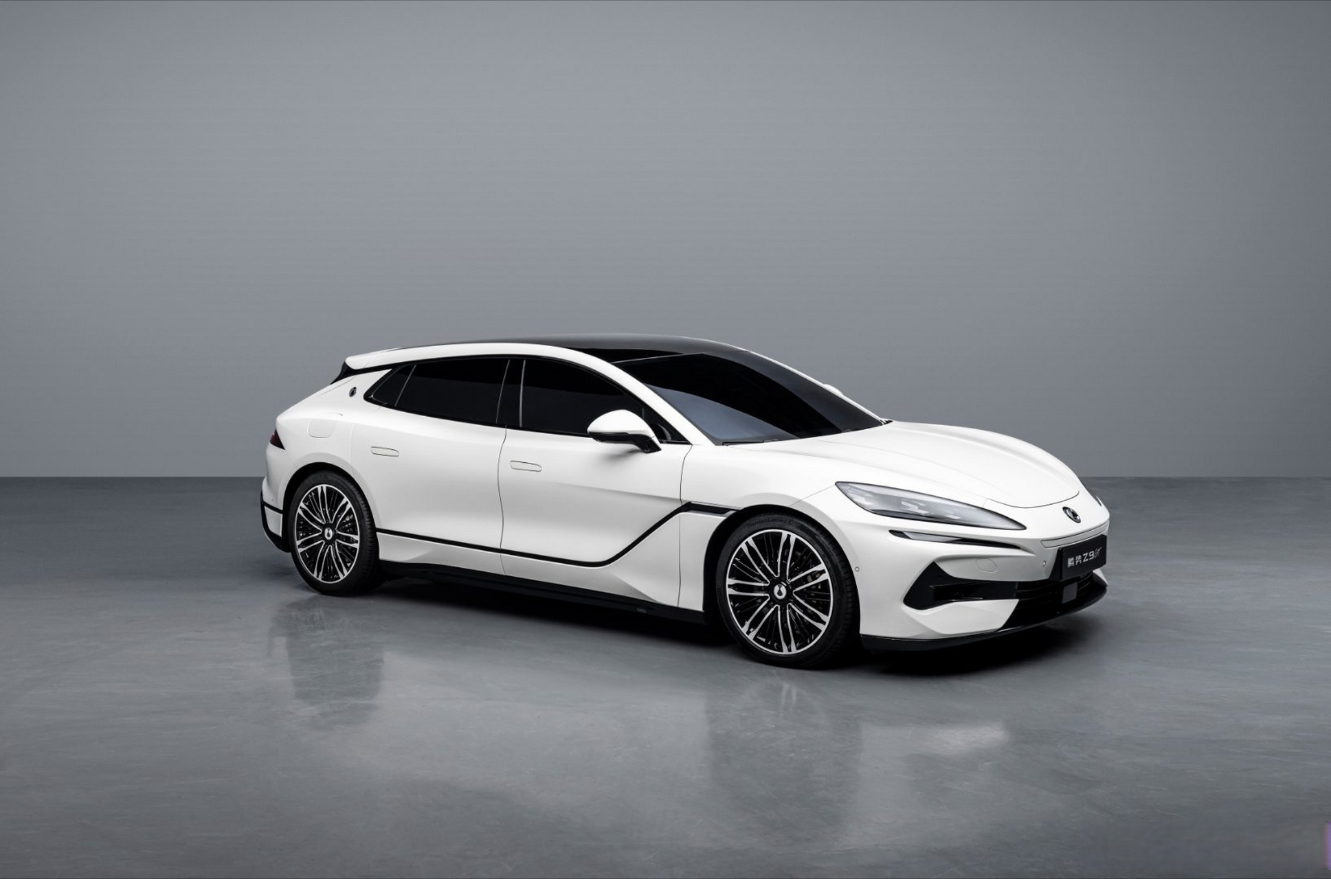 艾格在比亚迪设计的又一巅峰之作##来北京车展就看腾势z9gt##腾势