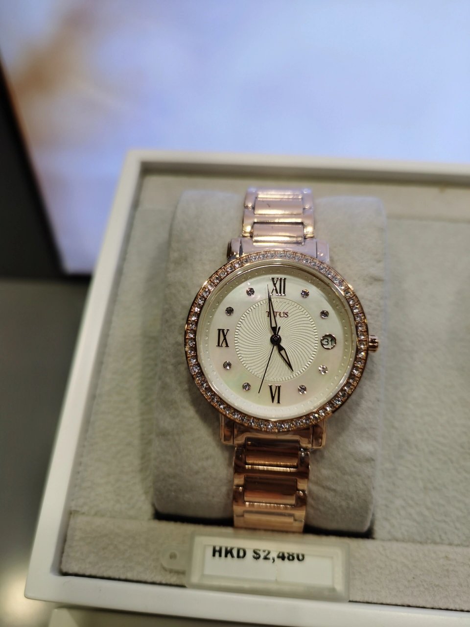 香港时间廊-titus铁达时手表代购    年初,为了照顾老人和孩子,我从