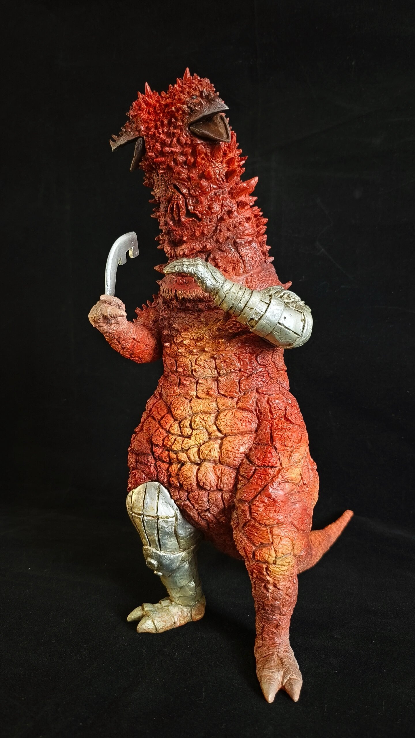 来自南田工坊的双头怪兽庞顿 制作图集