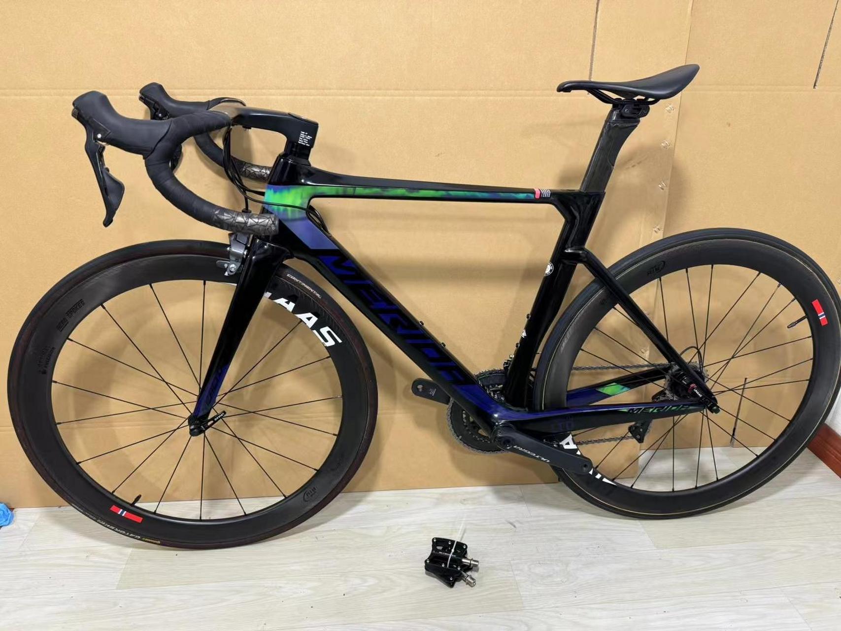 美利达瑞克多极光碳纤维公路车 全碳纤维车架 禧玛诺ut r8000变速套件