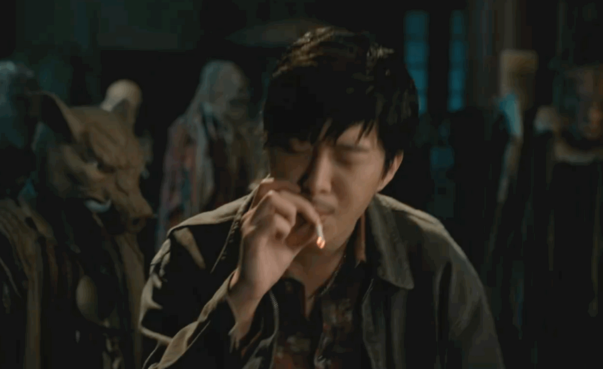 范丞丞了不起的夜晚抽烟镜头 @范丞丞 主演的新电影《了不起的夜汀贩