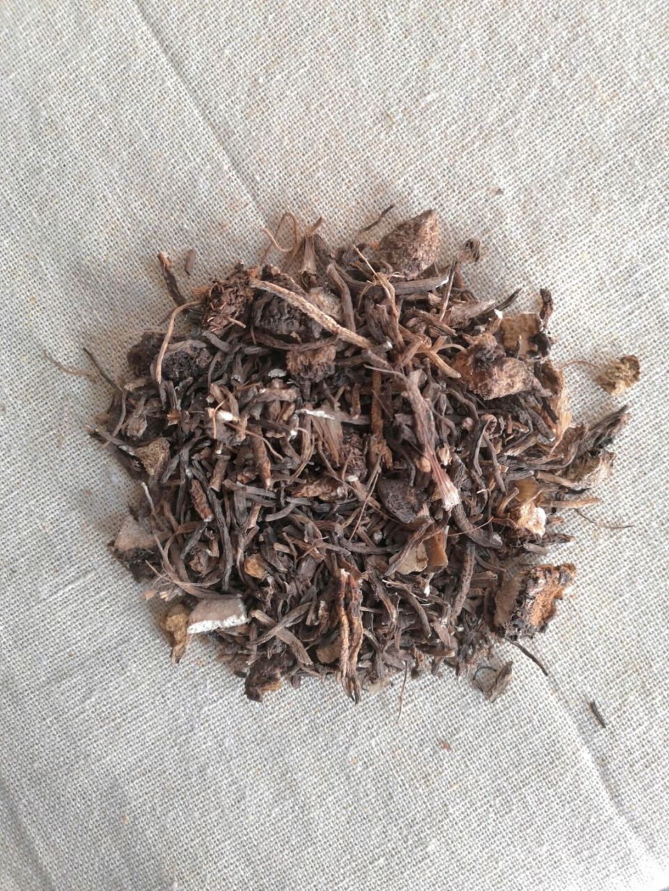 藜芦→清痰→血脉神经→辛苦寒 手dou→藜芦甘草汤