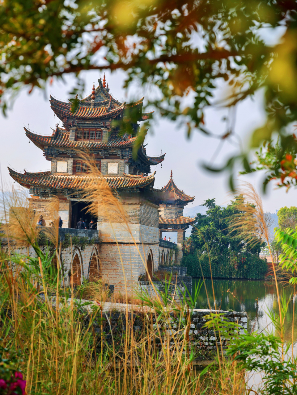 一次机缘巧合的情况下,途经建水古城,慢悠悠地来了个两日游玩.