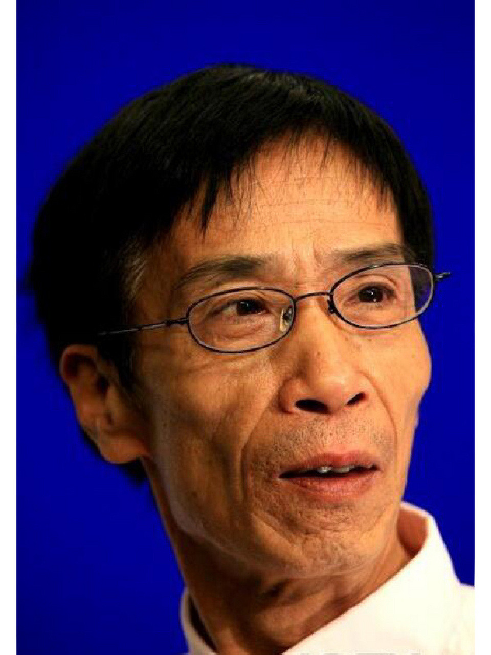 华语经典角色:贾队长  颜冠英老师饰演的贾队长.