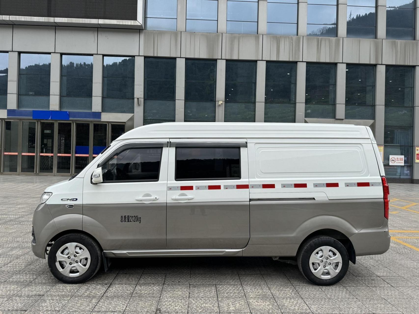 极品鑫源箱式面包车带cng.2022年半封闭式面包车,1.