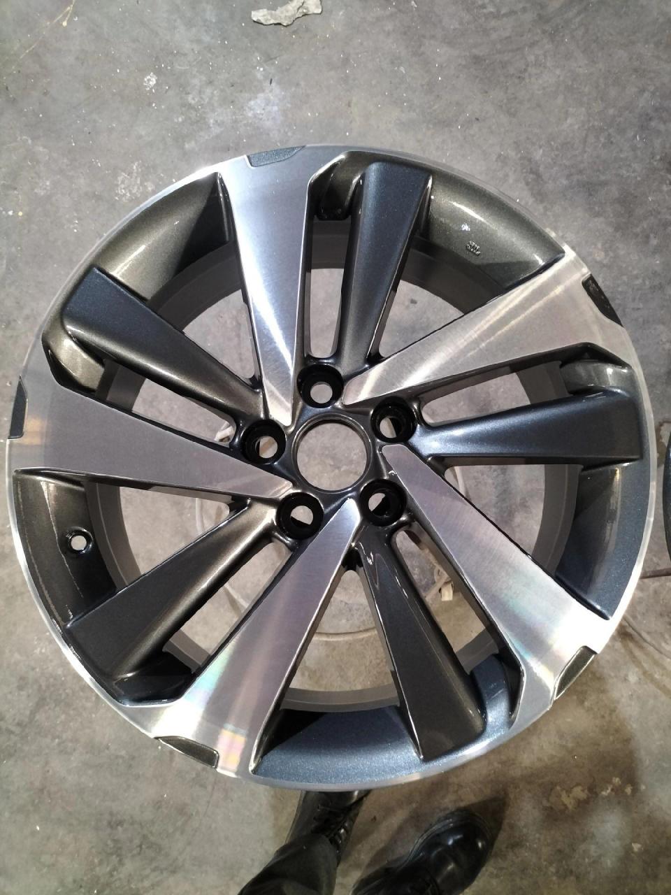 修复各款车型轮毂 涂装  拉丝  漆面  电镀  精抛   校正  焊接  各种