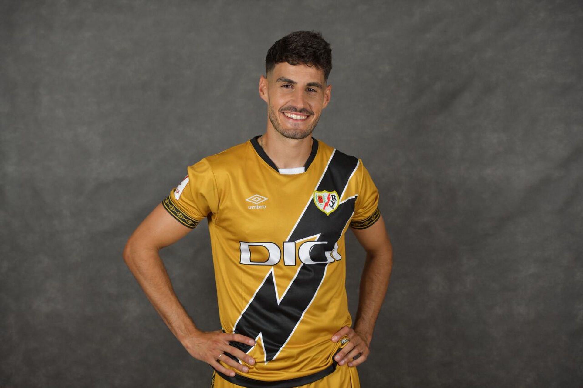 巴列卡诺发布2023-24赛季主客和第三球衣 #足球#0202#小红书竞技