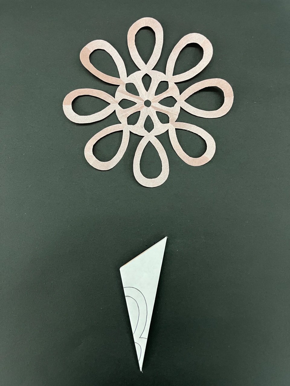 简单又好看的烟花剪纸|图文教程(附模版) 你们要的烟花剪纸模版来啦!