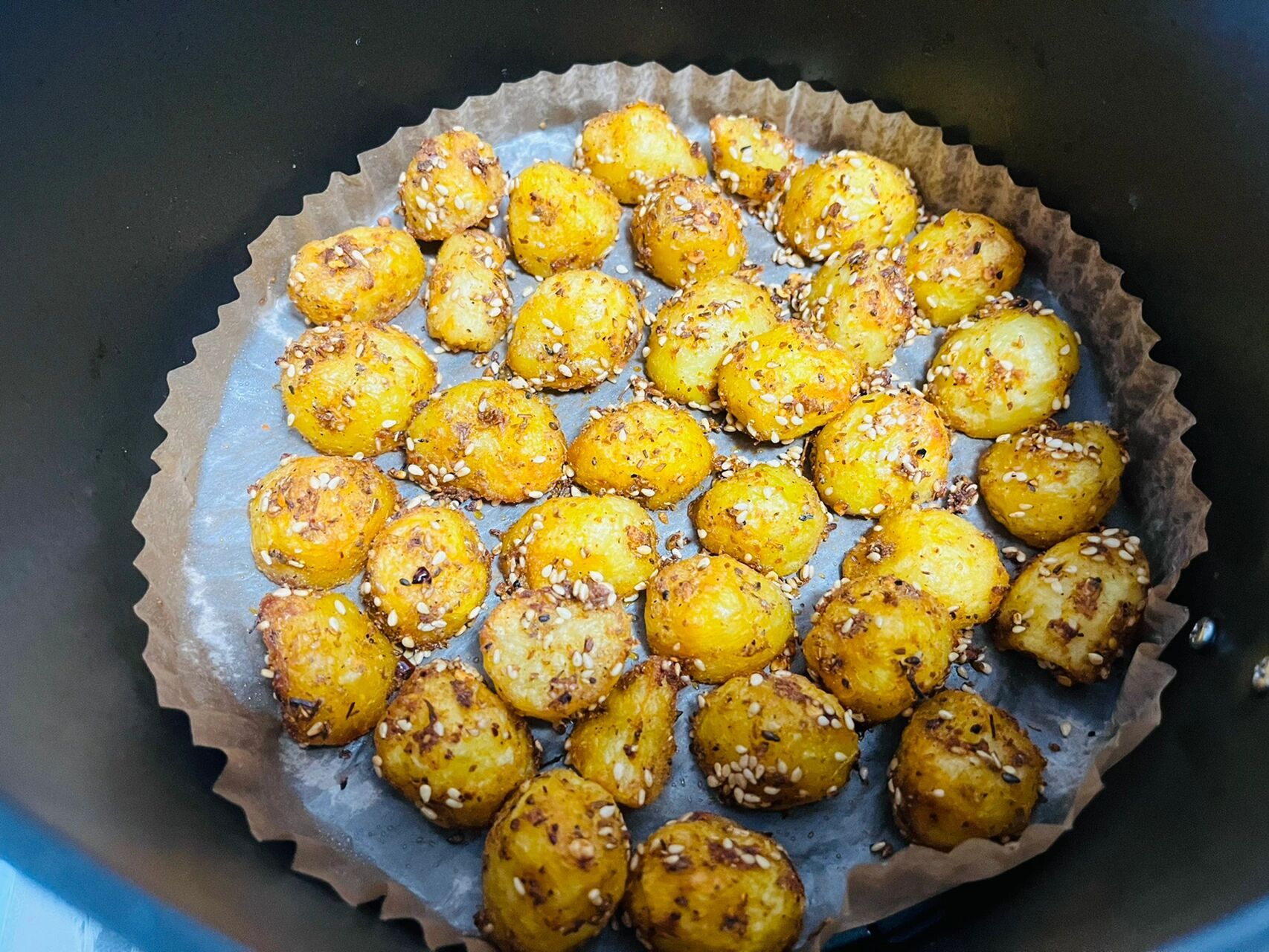 简单易做的空气炸锅烤小土豆,快来试试吧97 食材准备:小土豆,烧烤料