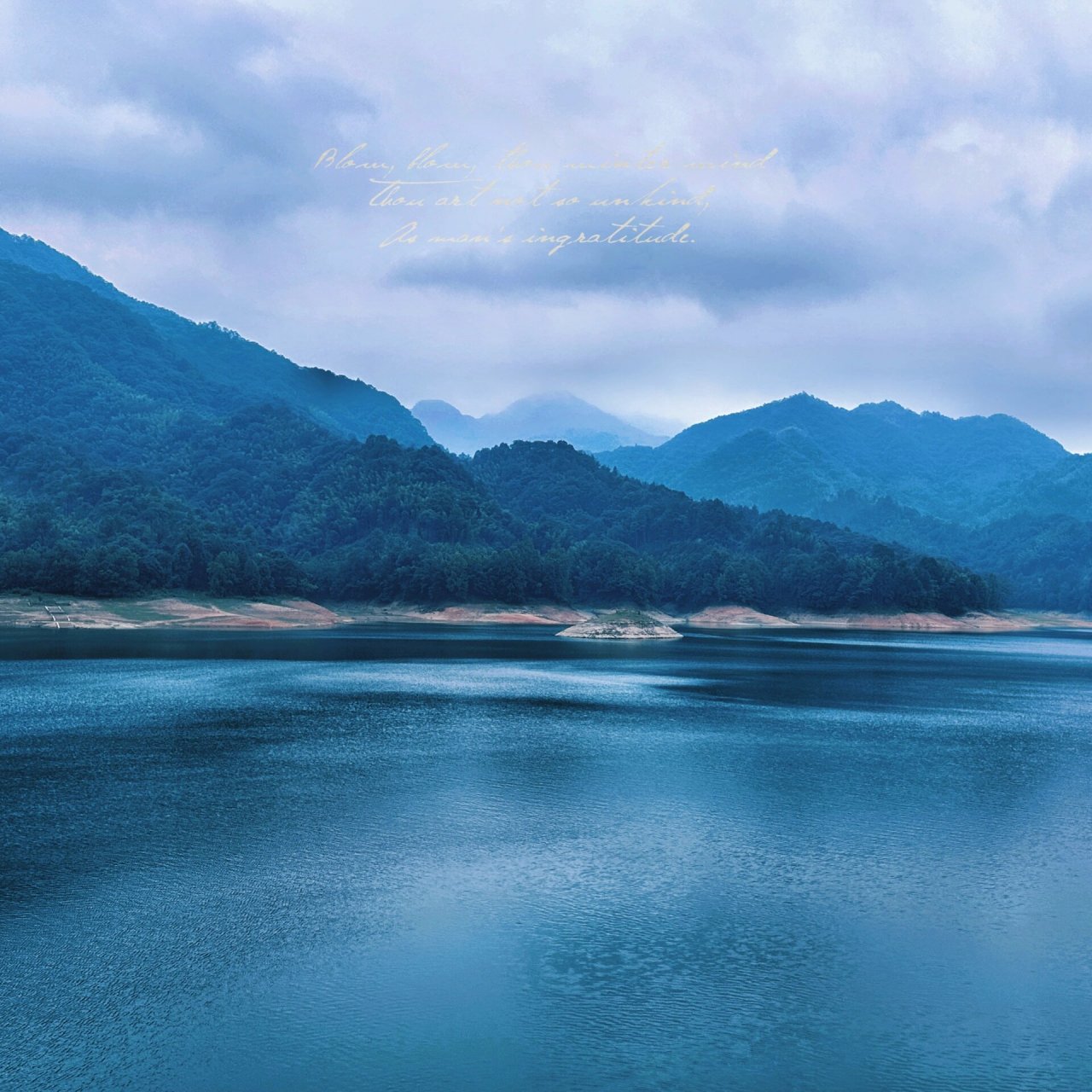 露营石滩纳入国家地理的壶穴群             	 湖南益阳桃花江乱石滩