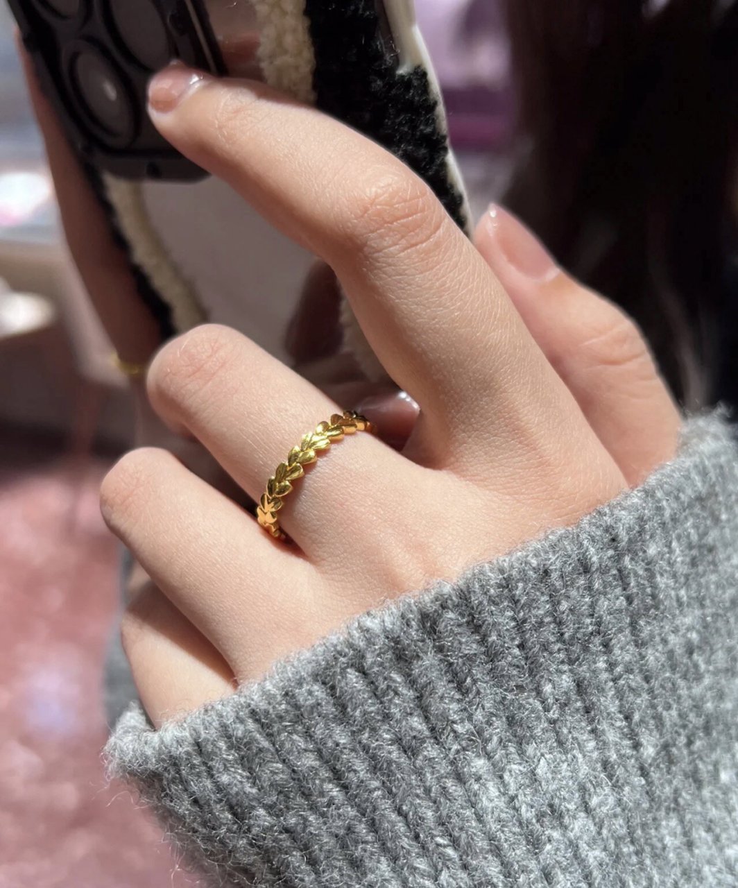 周大福黄金新款麦穗戒指美极了 周大福的足金麦穗戒指 第一眼看上去