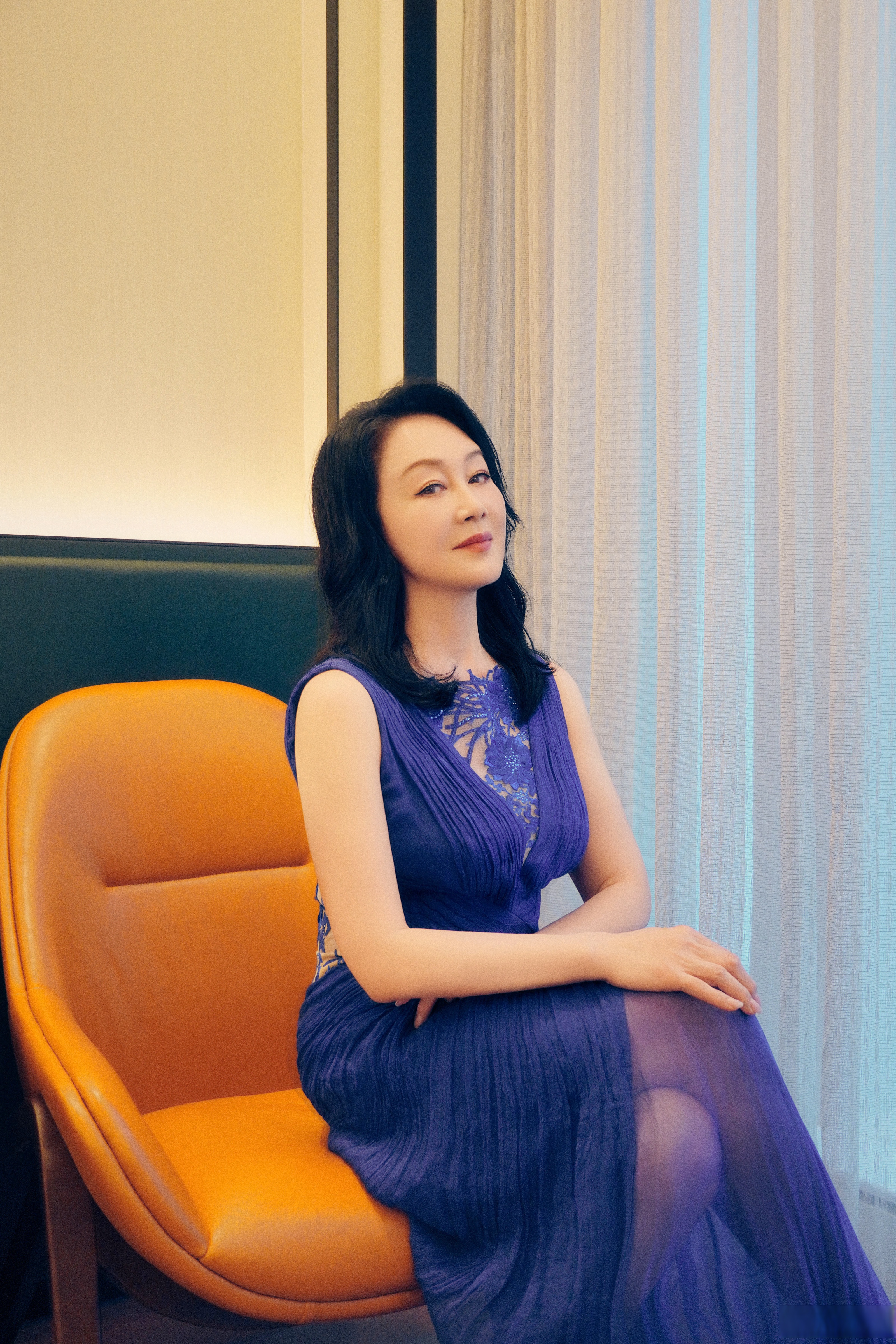 今天是个特殊的日子,获此殊荣离不开每一位观众和