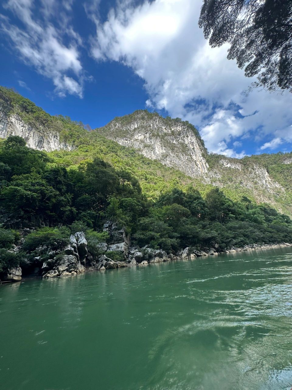 来荔波一定要去水春河漂流!太太好玩了!