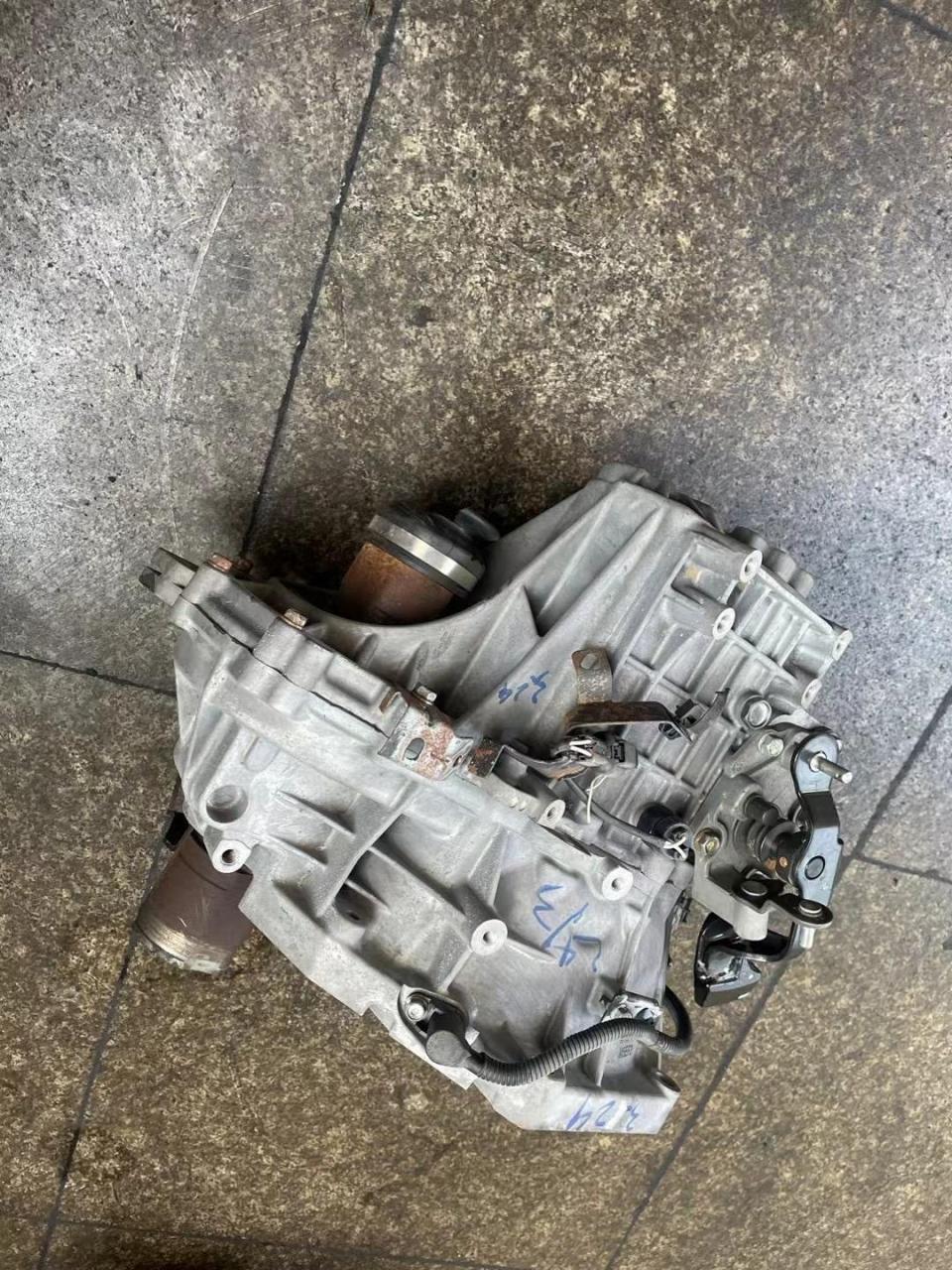 现代瑞纳 悦纳 起亚焕驰1.4 g4lc 手动变速箱拆车件原装原版