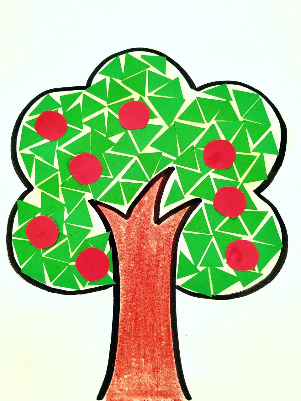 粘贴画《苹果树》