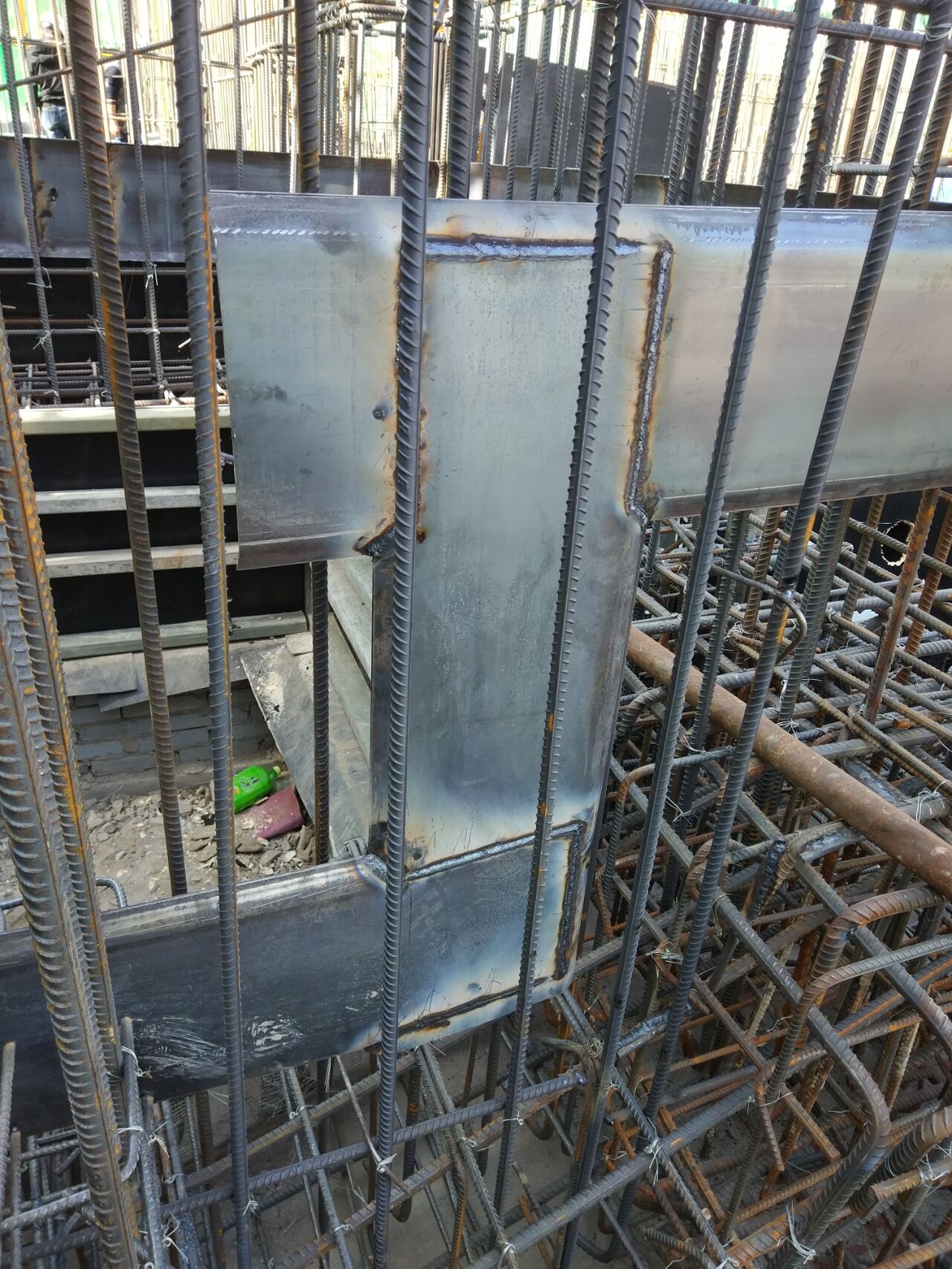 止水钢板的作用?