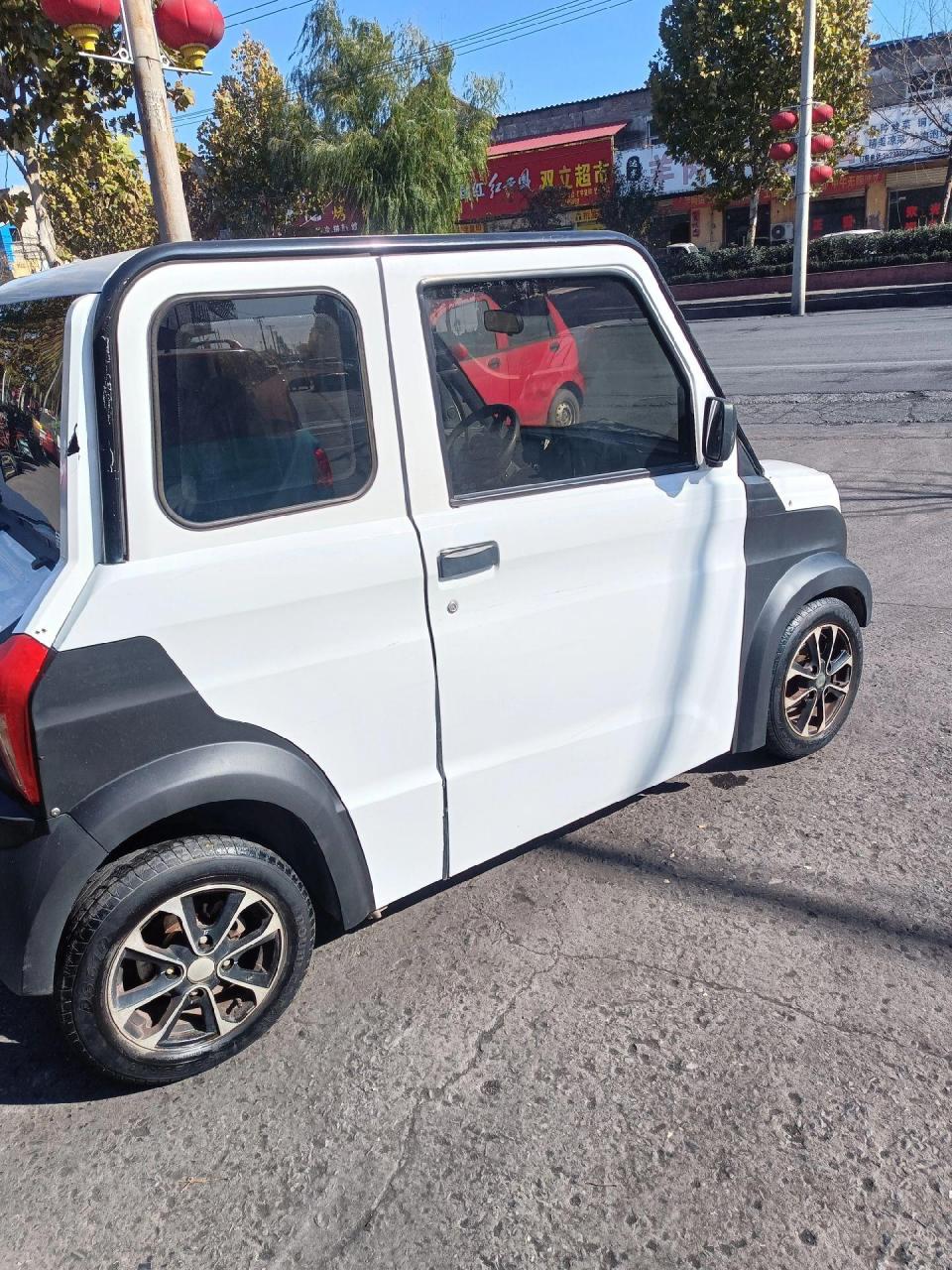 新到高配金彭x5,原车冷暖空调,21年6月整组电池,续航实测70公里以上.