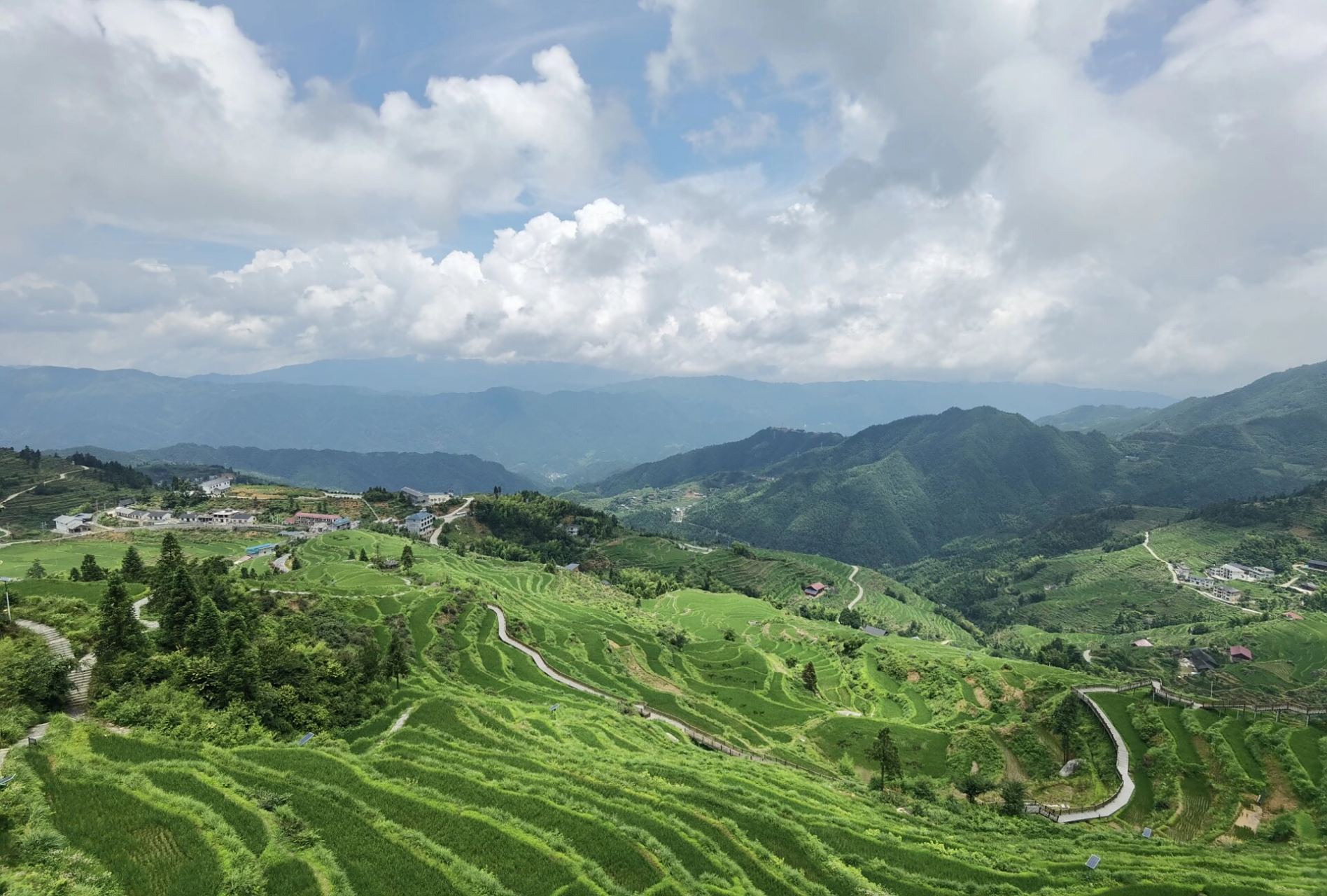 怀化溆浦山背花瑶梯田 值得一游 推荐一个小众避暑胜地.