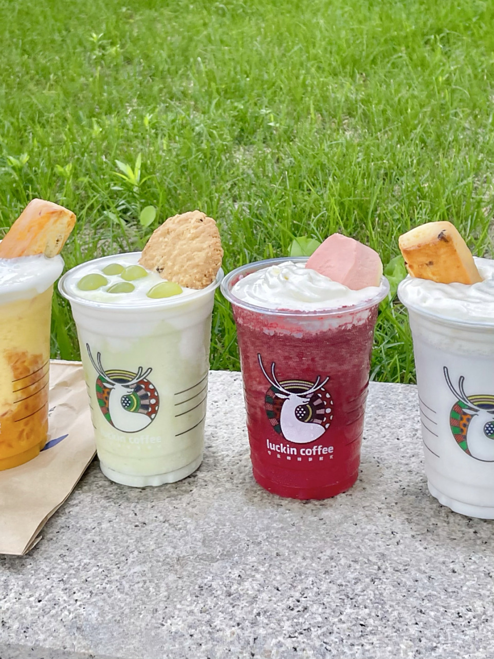 瑞幸瑞纳冰yyds06夏季超冰爽点单攻略来啦 瑞幸的瑞纳冰系列太适合