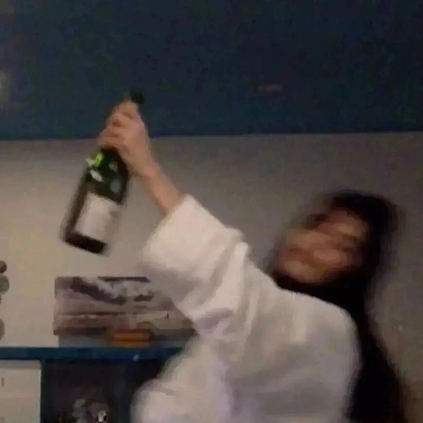 元气少女喝酒头像