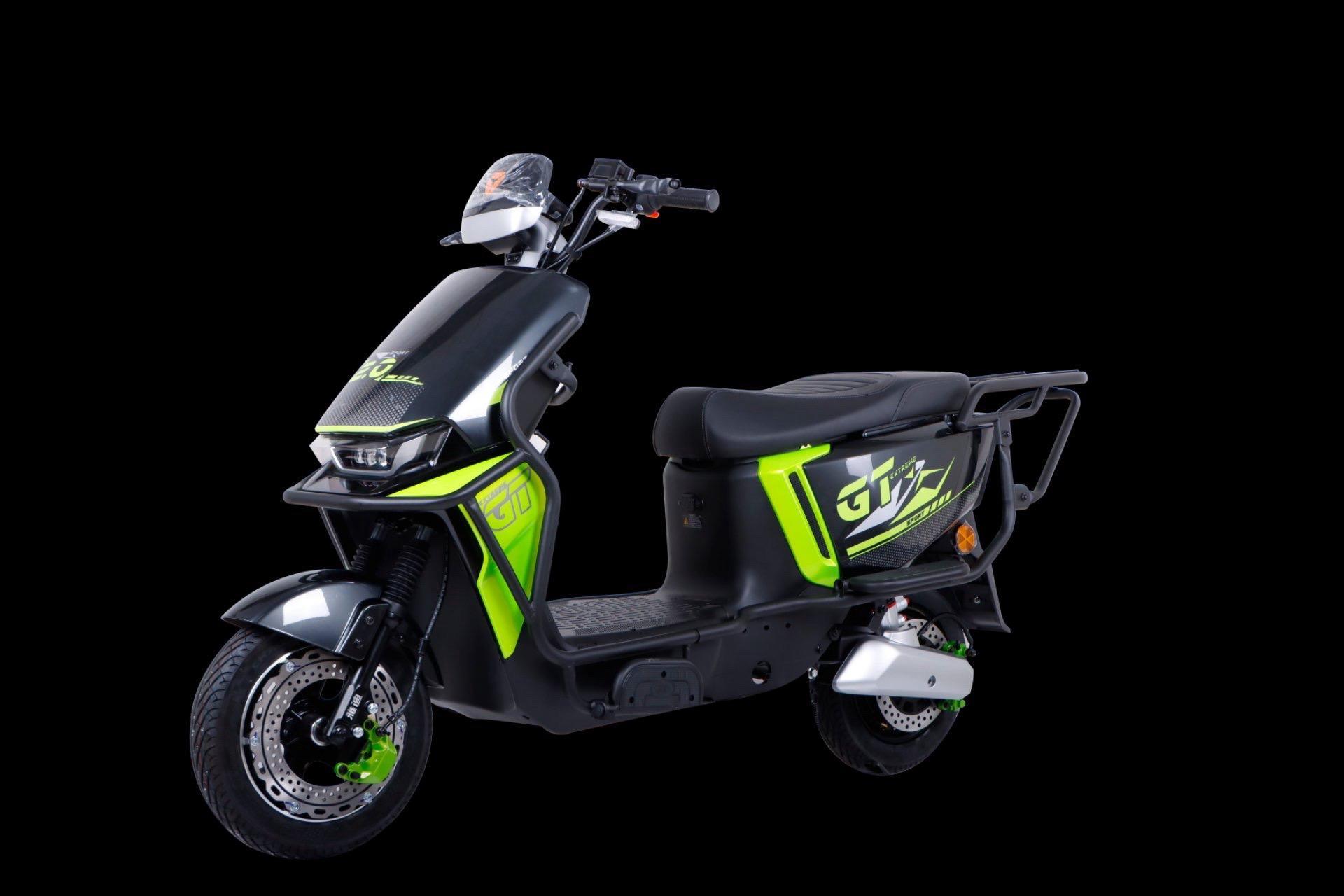 雅迪外卖车超跑gt pro,城市自由穿梭,高效强劲配送! 60-72通配 速度6.